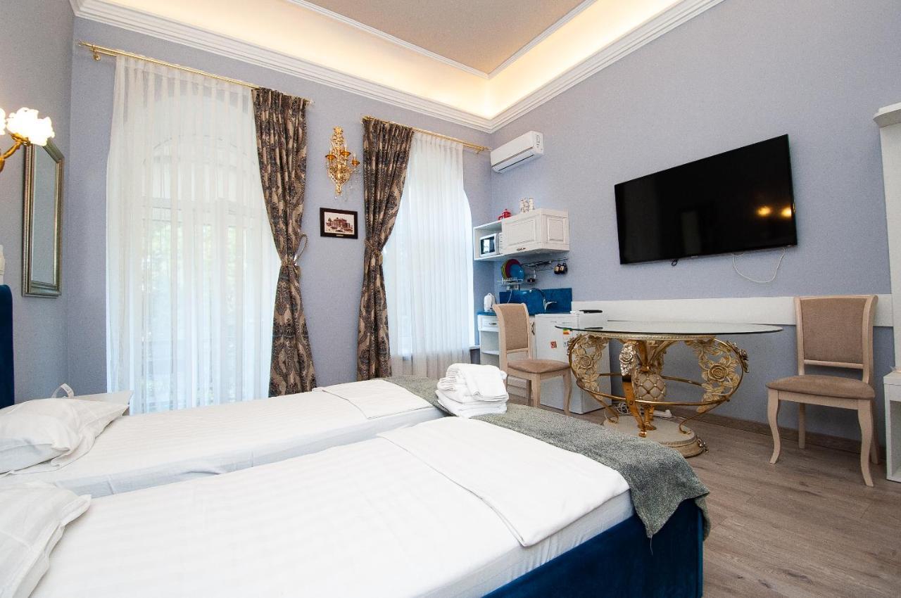 Art Suites Near Deribasovskaya Odessza Kültér fotó